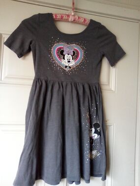 Disney Minnie Mouse Gray Girls' Heart Graphic Dress